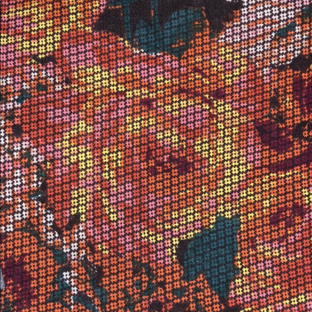 LulaRoe Randy - Picture 2 of 4